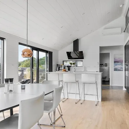 3 Bedroom In Holiday home *